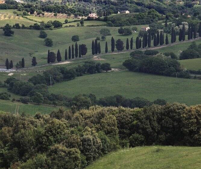 فندق Agriturismo Belvedere Di Pierini E Brugi