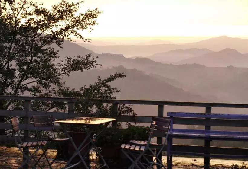 ホテル Agriturismo Monte Genesio