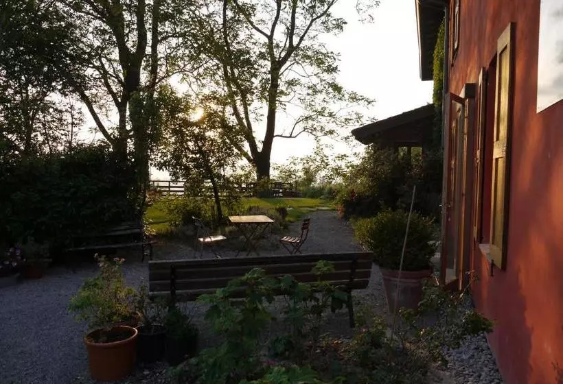 ホテル Agriturismo Monte Genesio