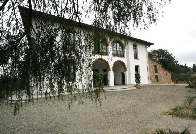 ホテル Bacco A Petroio