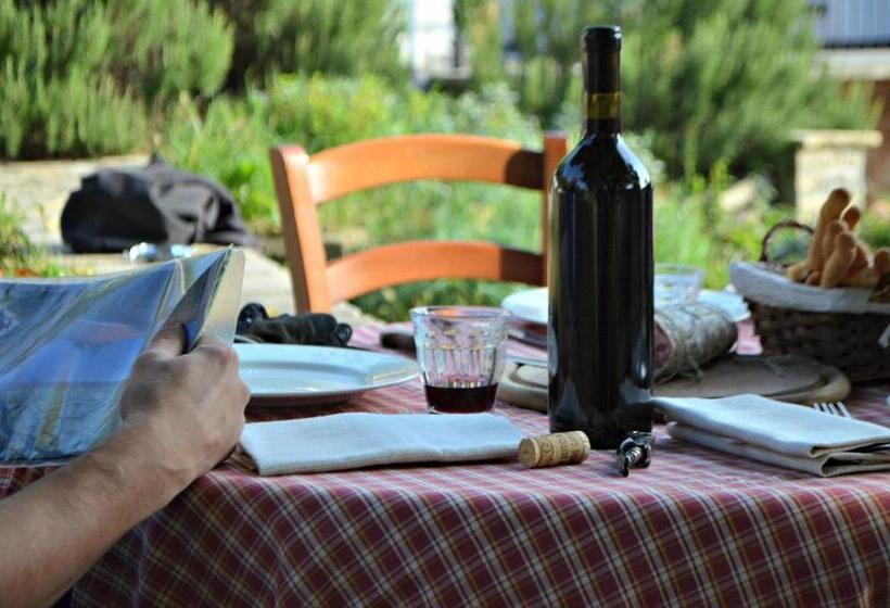Отель Cascina Il Convivio