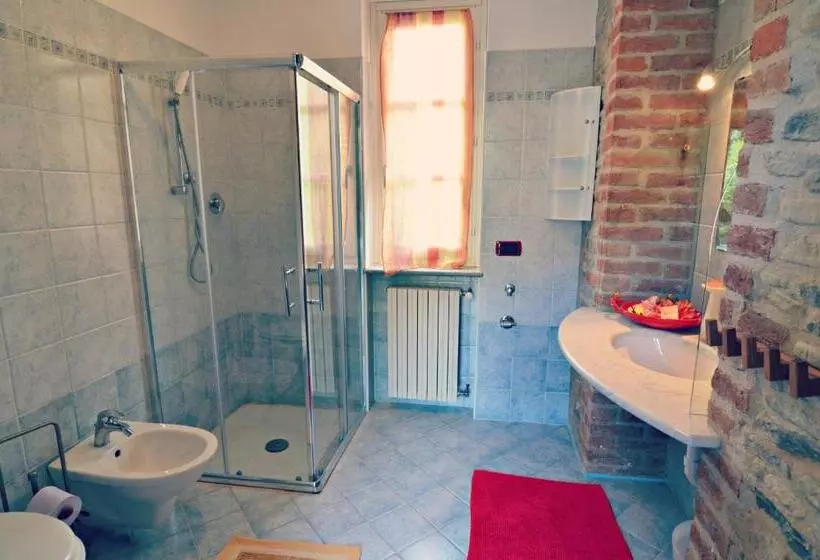 ホテル Cascina Il Convivio