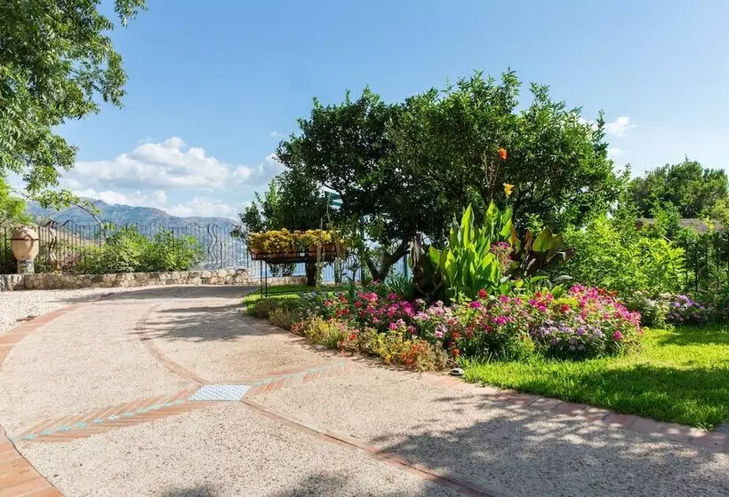 Medea Residence Appartamenti Vacanze