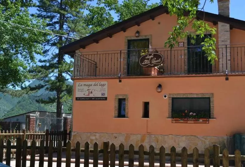 پانسیون La Maga Del Lago
