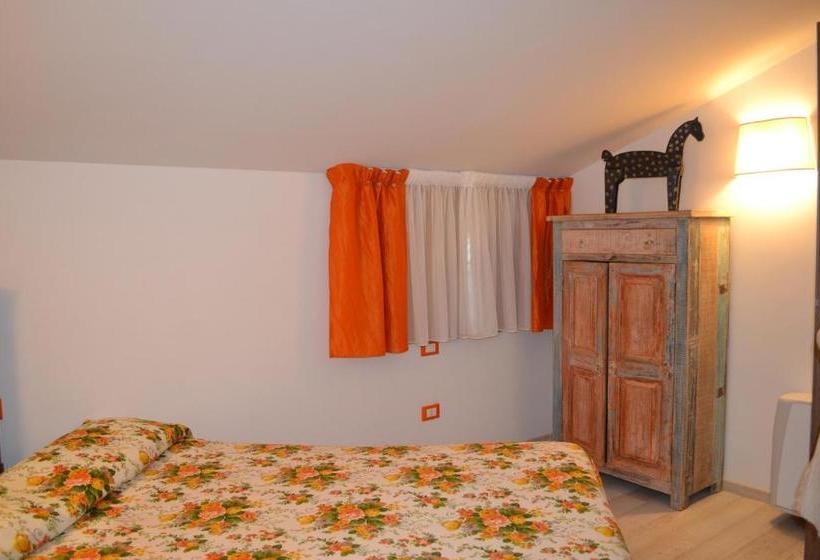 펜션 La Maga Del Lago