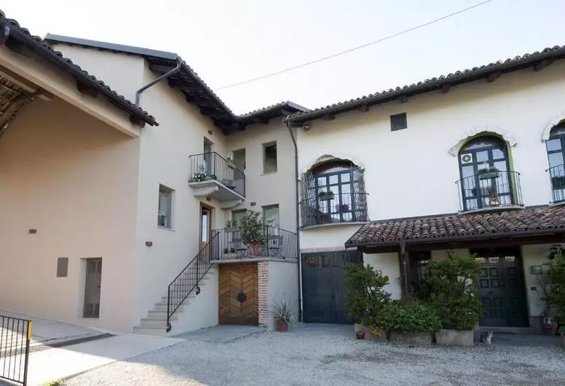 ホテル Agriturismo Rivella