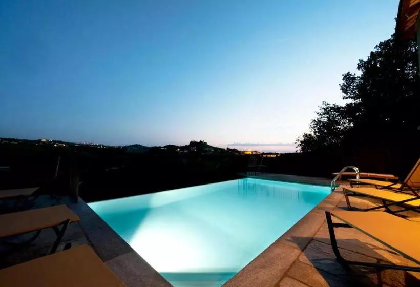 ホテル Agriturismo Rivella