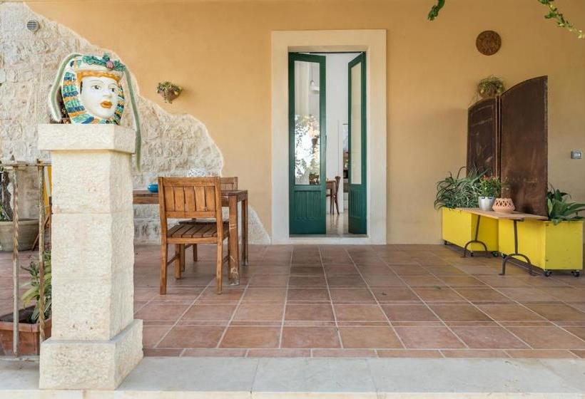 בית מלון כפרי Dimore Del Valentino