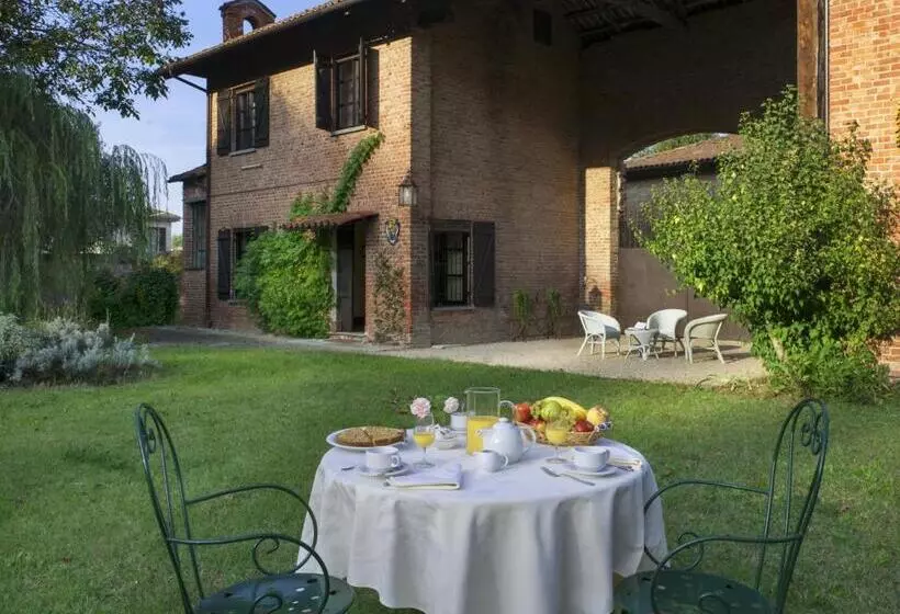 Hotelli Marchesi Incisa Winery Lodge