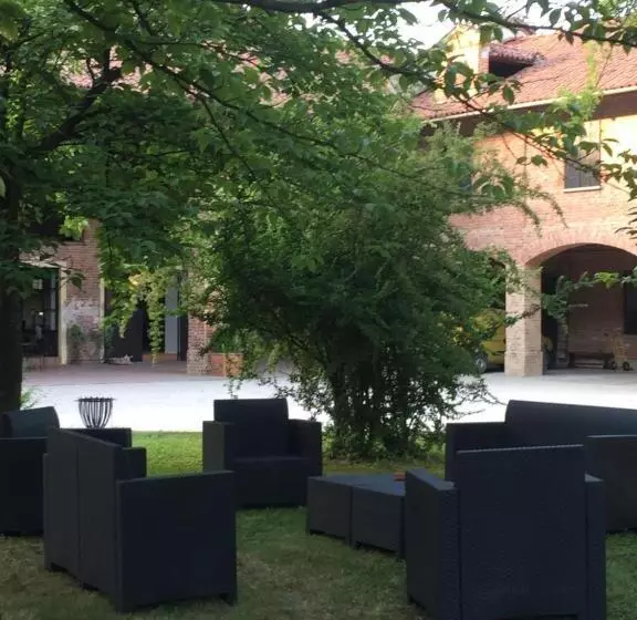 Hotelli Marchesi Incisa Winery Lodge