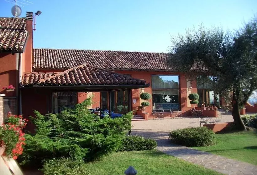 Hotelli Tenuta Tenaglia