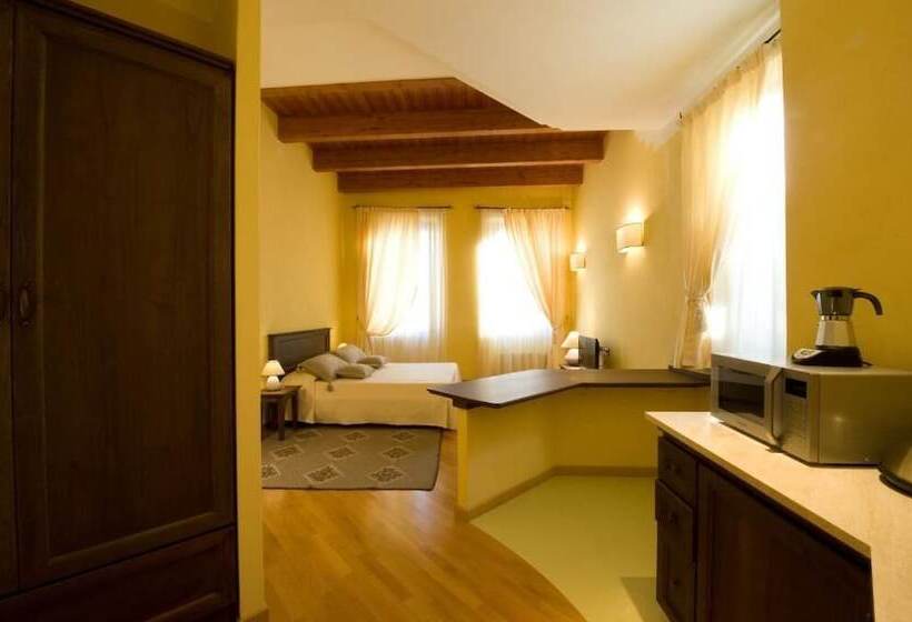 Pansiyon Piazza Azuni 18 Guest House