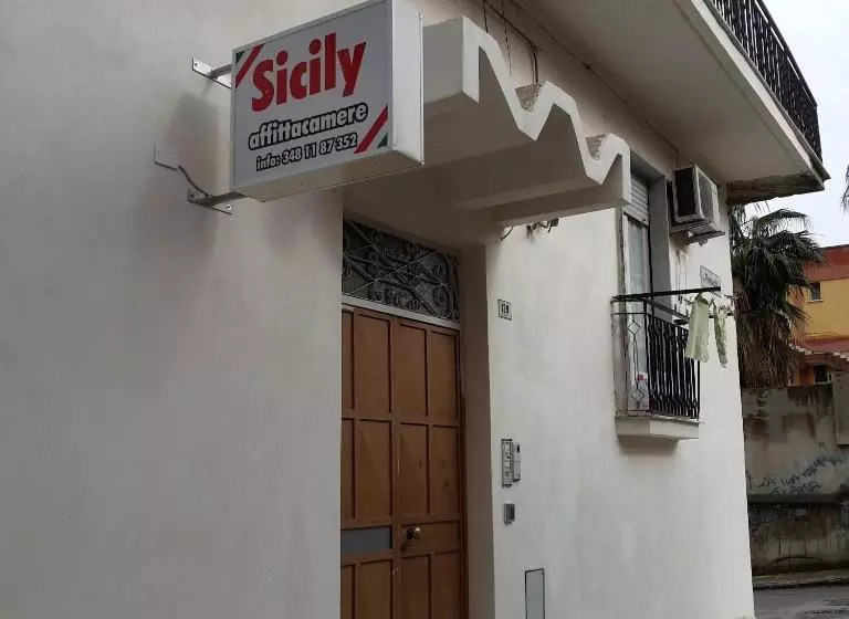 ペンション Sicily Guest House
