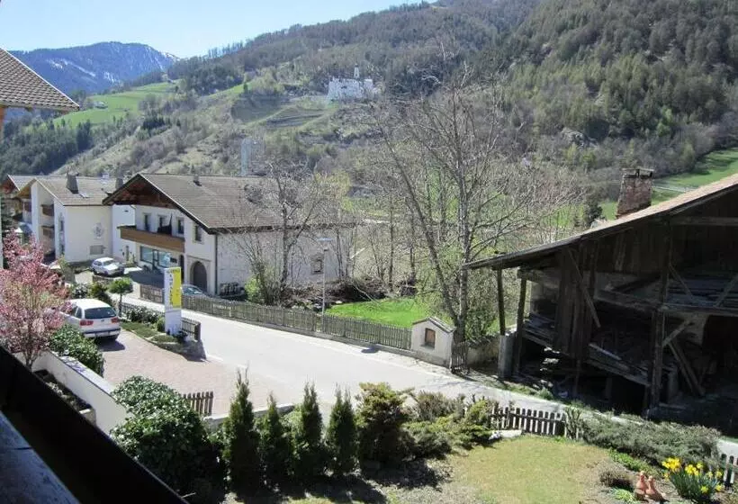Aparthotel Garni Haus Hubertus