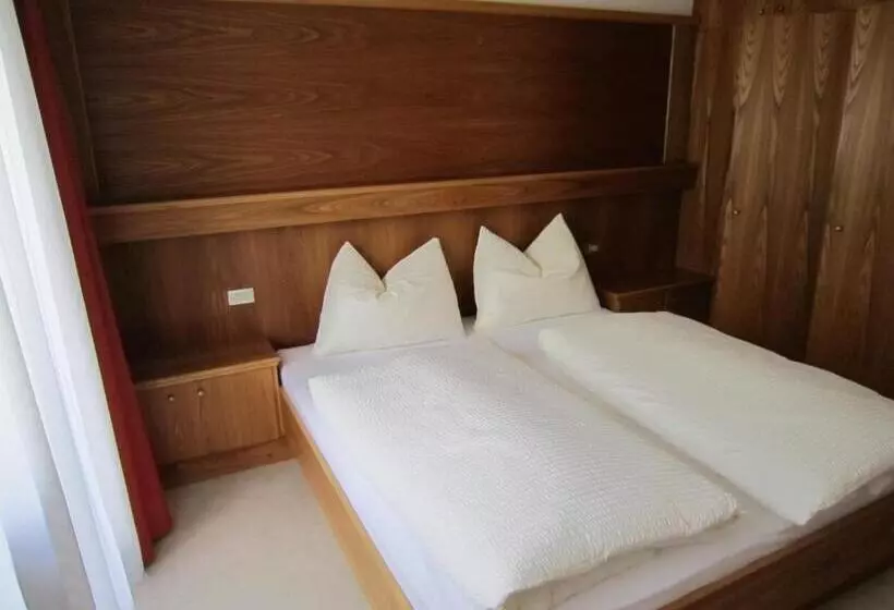 Aparthotel Garni Haus Hubertus