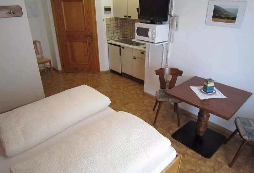 Aparthotel Garni Haus Hubertus