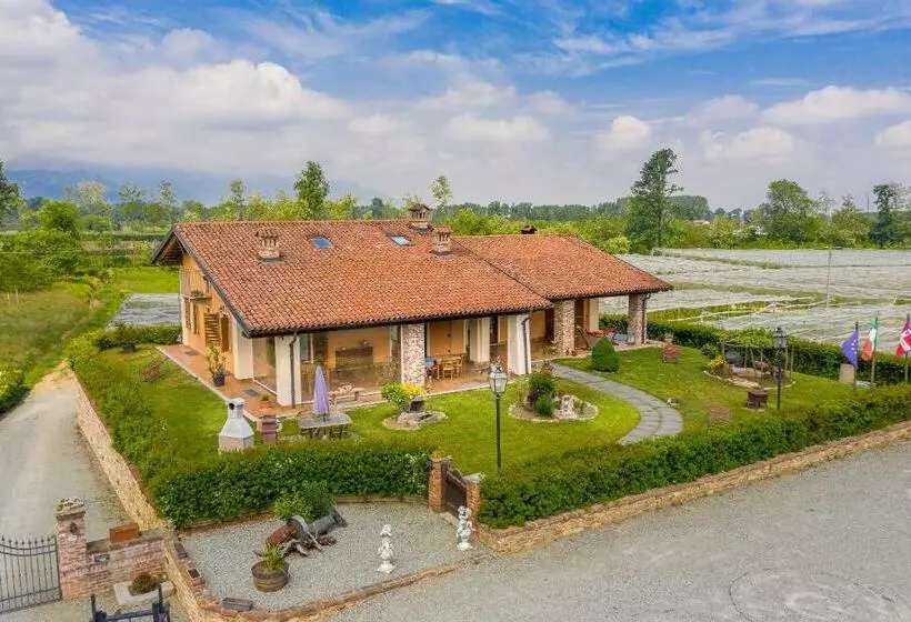 Hotelli Agriturismo Il Nido Di Bacco