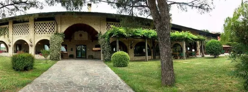 Hotelli Agriturismo Isola Augusta