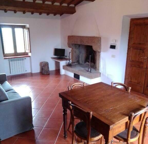 فندق Agriturismo Naioli