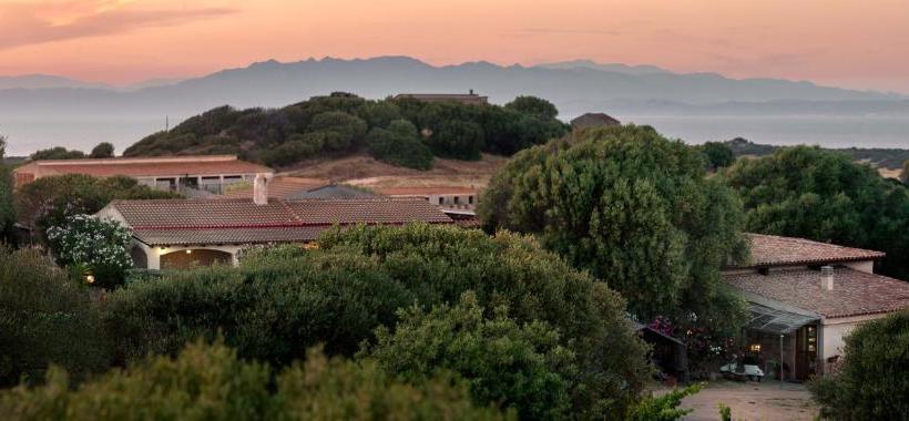 酒店 Agriturismo Nuraghe Tuttusoni