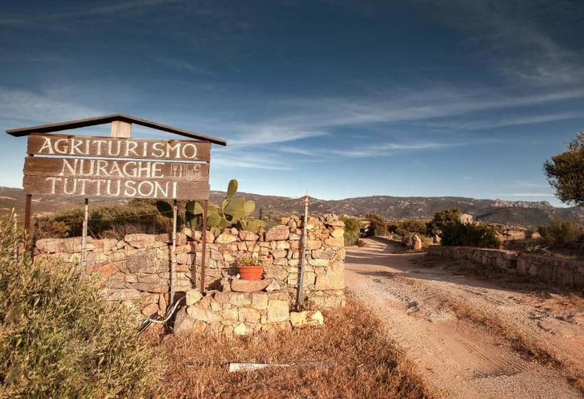 酒店 Agriturismo Nuraghe Tuttusoni