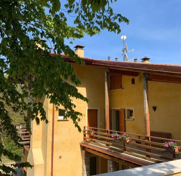 هتل Agriturismo San Lorenzo Di Persegno