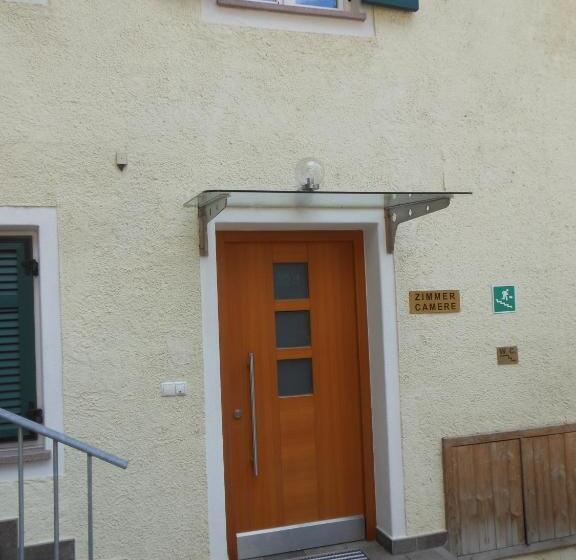 هتل Ottenkellerhof