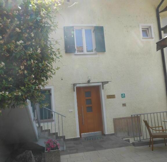 هتل Ottenkellerhof