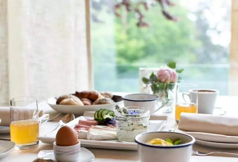 ペンション Ladurner