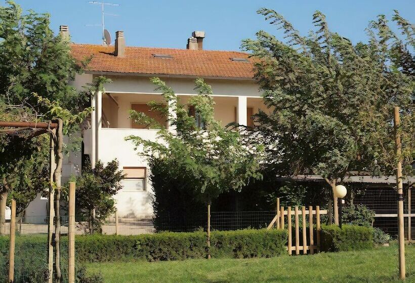 فندق Agriturismo Magnaboschi