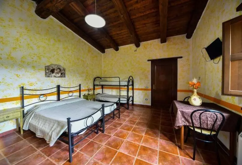 ホテル Agriturismo Valle Tezze