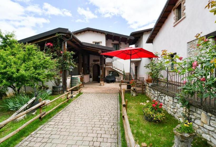 ホテル Agriturismo Valle Tezze
