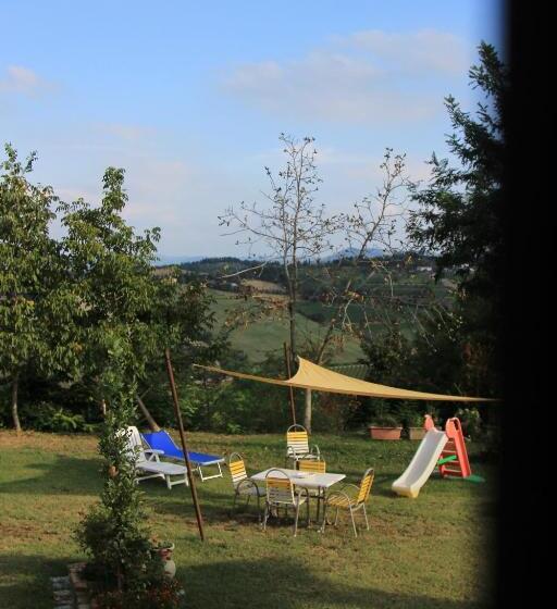 בית מלון כפרי Il Ghiandolino