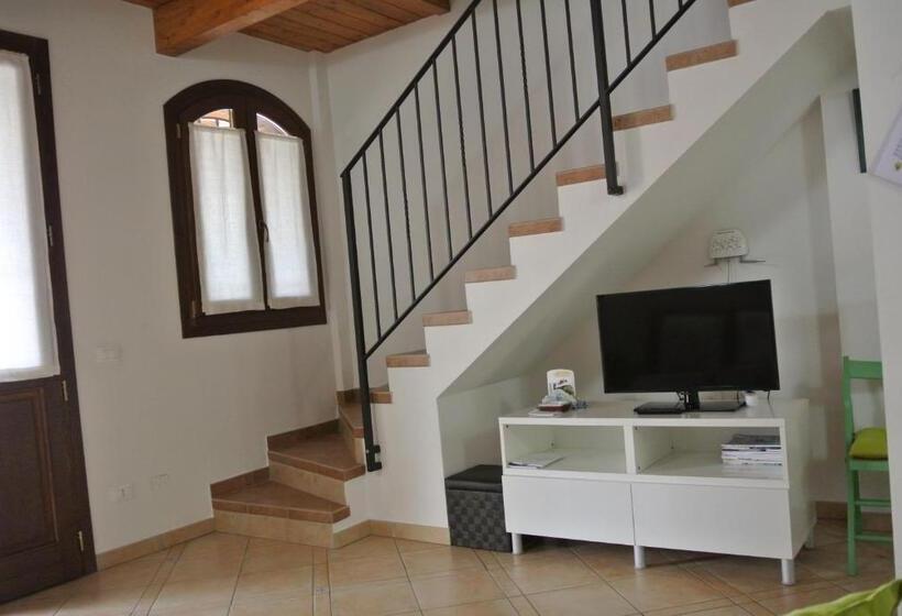 בית מלון כפרי Il Ghiandolino