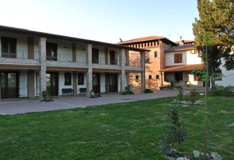 هتل Il Ghiandolino