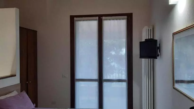 هتل Il Ghiandolino