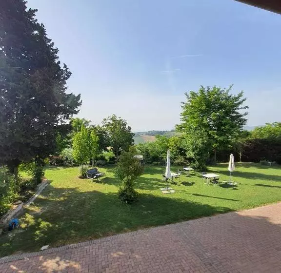 هتل Il Ghiandolino