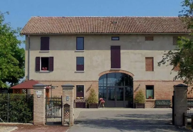 هتل La Casa Di Campagna