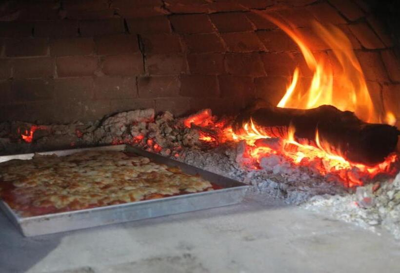 Hotelli La Foce Del Prato