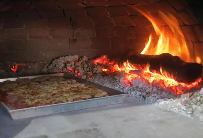 Hotelli La Foce Del Prato