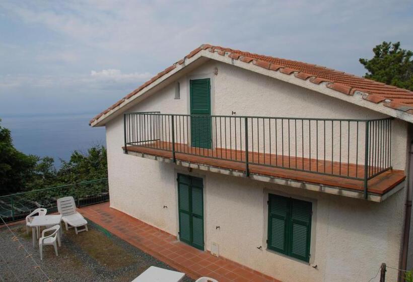 Hotelli La Foce Del Prato