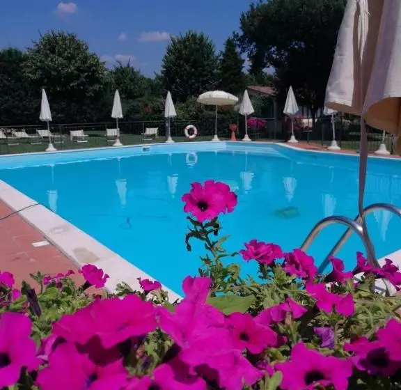 Hotelli La Locanda Dei Golosi