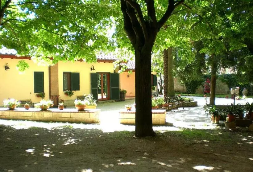 Hotelli Valle Degli Arci