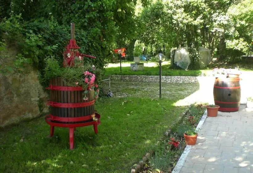 Hotelli Valle Degli Arci