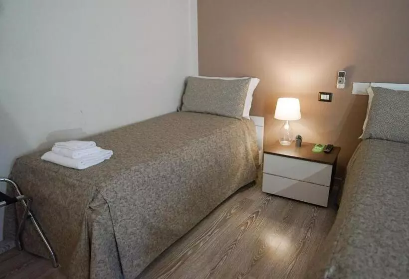 پانسیون Salernoprestige Rooms