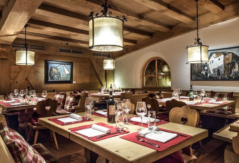 B&b La Tambra   Central With Restaurant