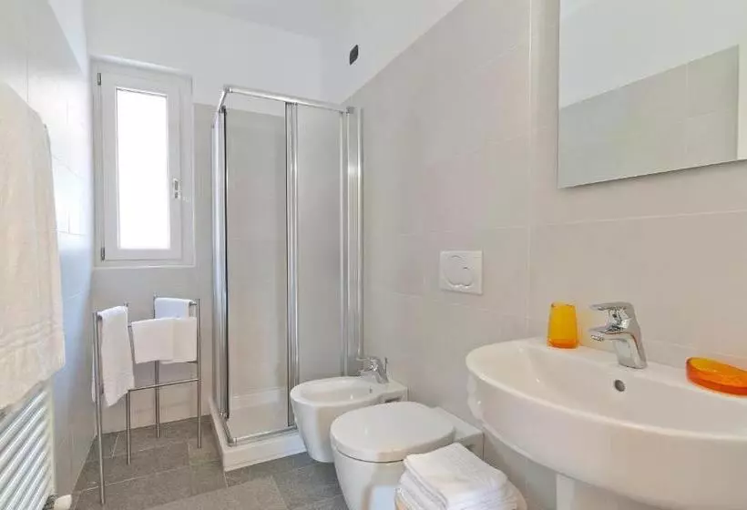Helianthus Residence