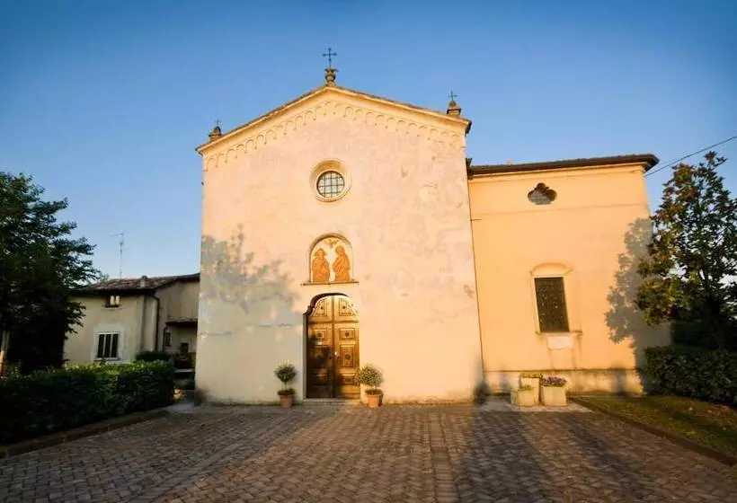 هتل Agriturismo Cascina Roveri