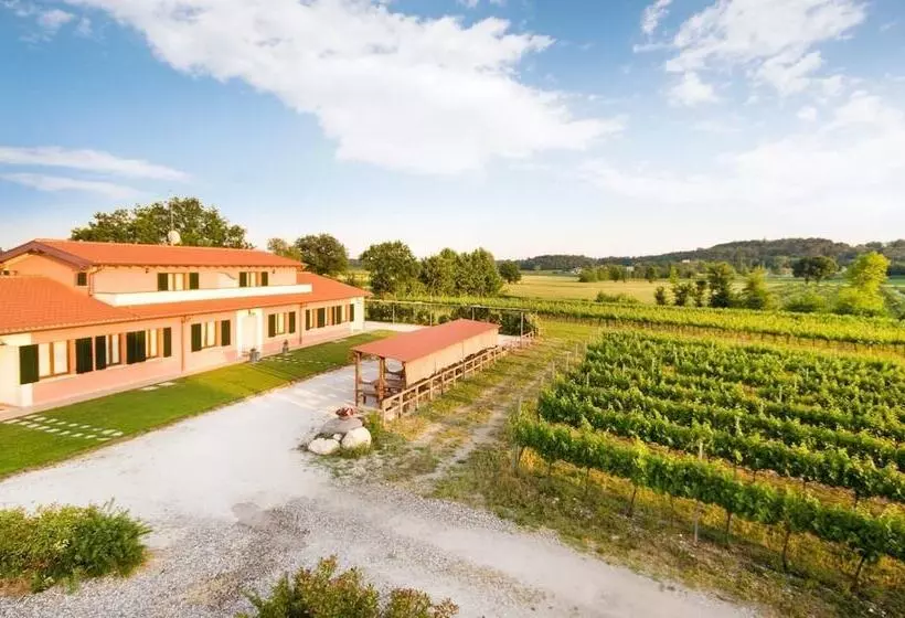 هتل Agriturismo Cascina Roveri