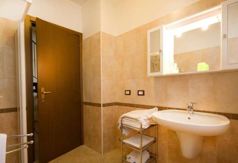 בית מלון כפרי Agriturismo Cascina Roveri